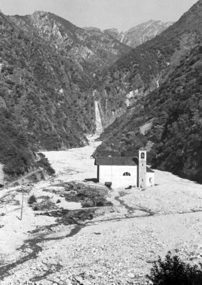 19 giugno 1948.
Torrente Sementina, chiesa Madonna in valle. (#844)