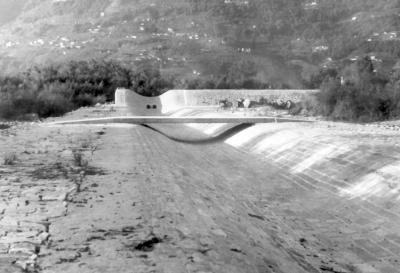 Giugno 1960.
Sistemazione foce del riale Riarena.
Canale di immissione nel canale centrale fiume Ticino. (#987)